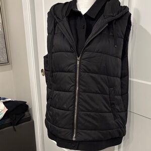 Renuar black Puffer Vest with Hood!! Great looking , warm and comfortable